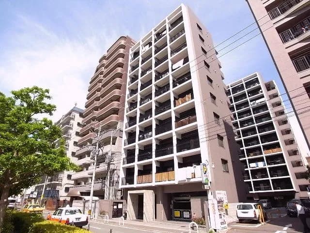 Monthly Fukuoka Tenjin 21 — photo 1