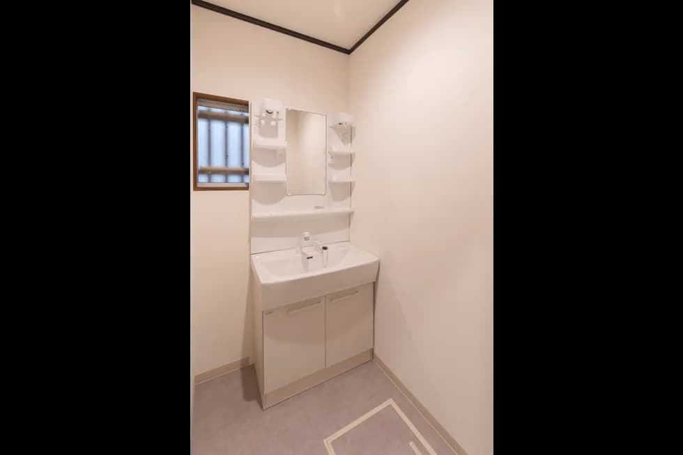 Hidamari Share House Nishijin — Hidamari Share House Nishijin - Room 1F — photo 5
