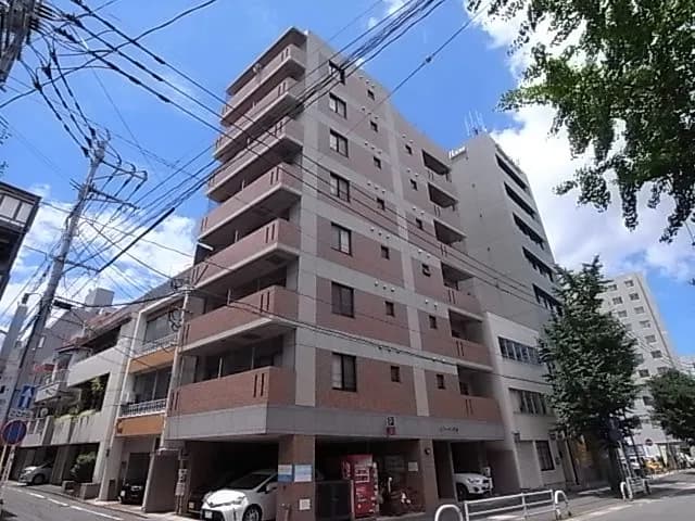 Monthly Fukuoka Tenjin 20 — photo 1