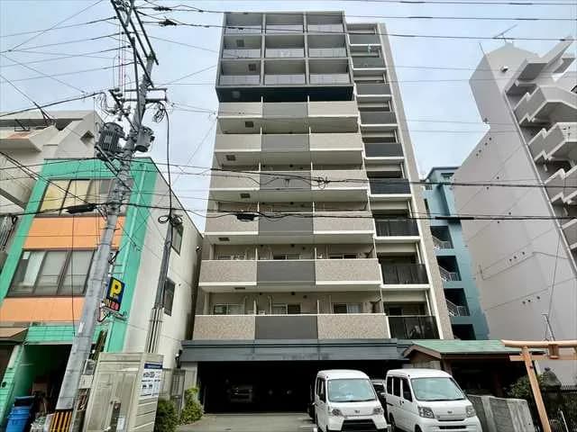 Monthly Fukuoka Hakata 56 — photo 1